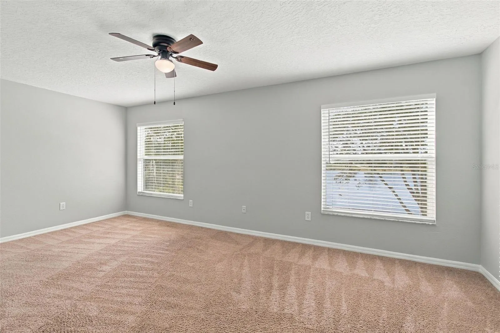 525 POWDER VIEW DR