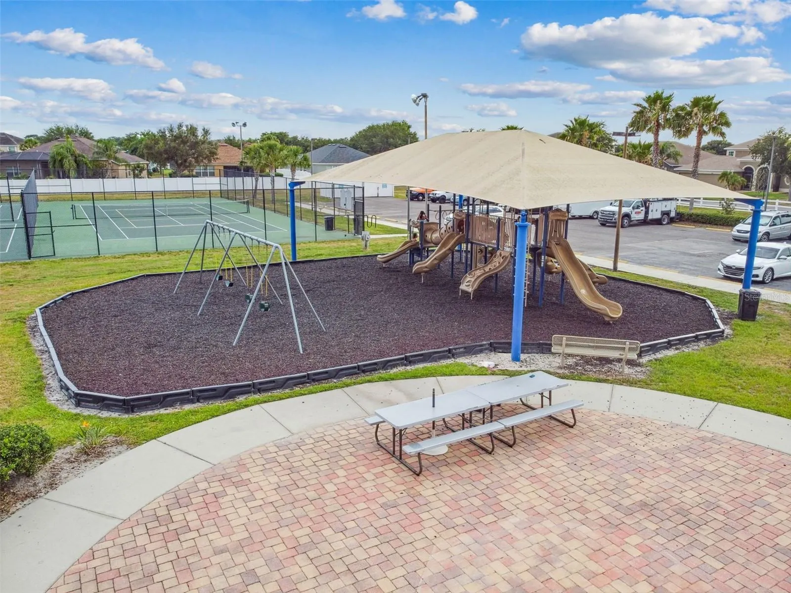 525 POWDER VIEW DR