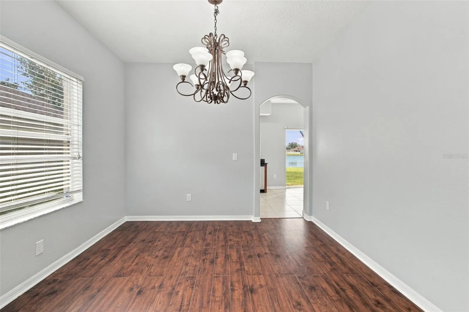525 POWDER VIEW DR