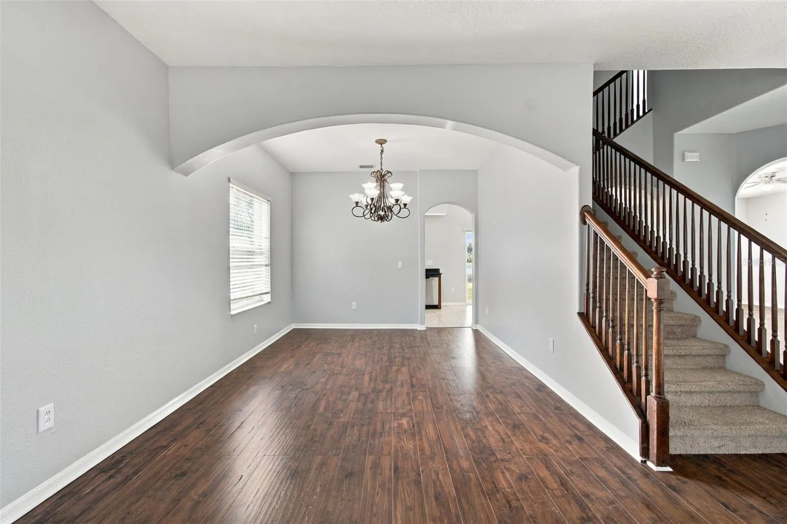 525 POWDER VIEW DR