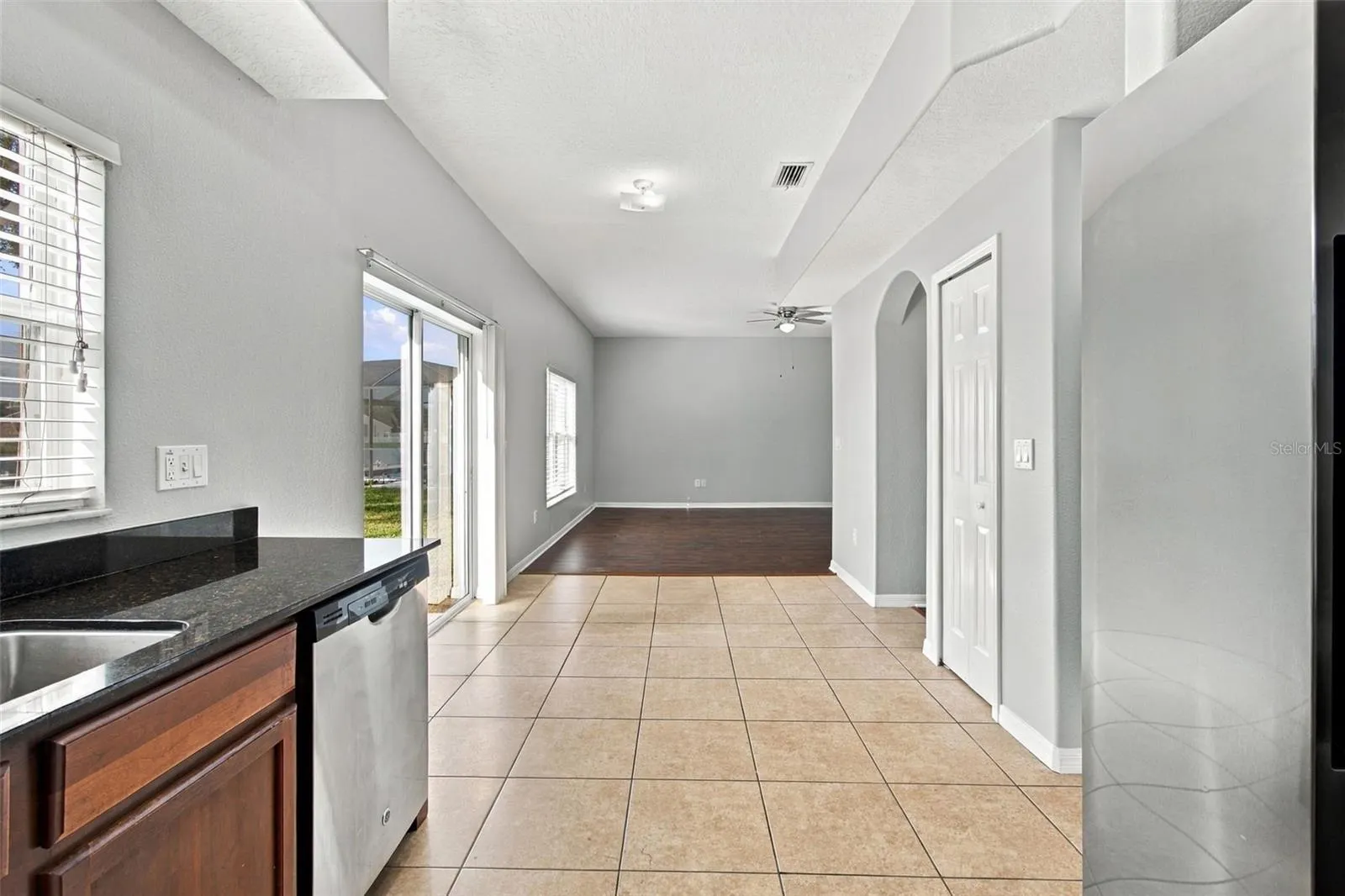 525 POWDER VIEW DR