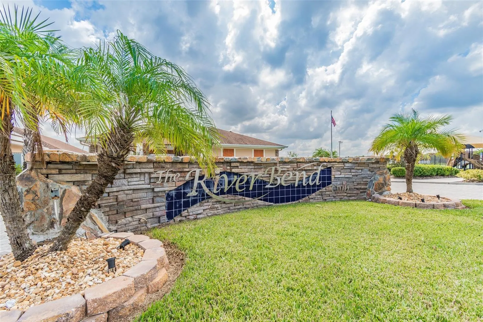 525 POWDER VIEW DR