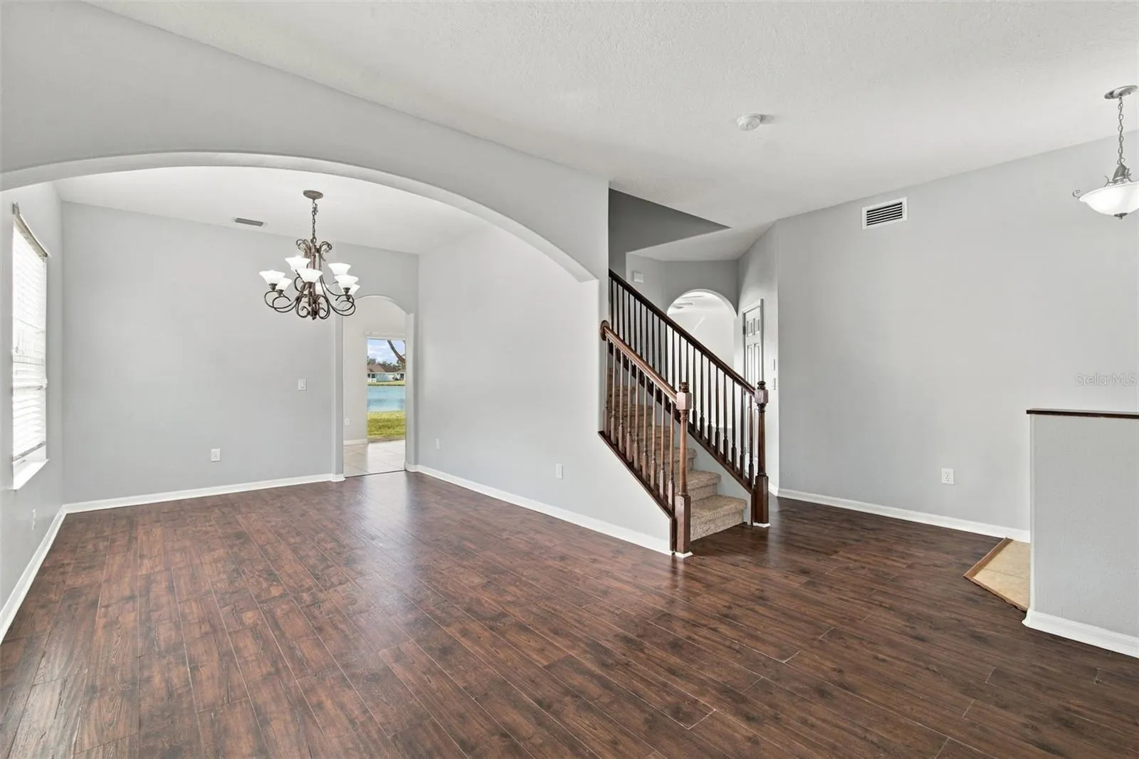 525 POWDER VIEW DR