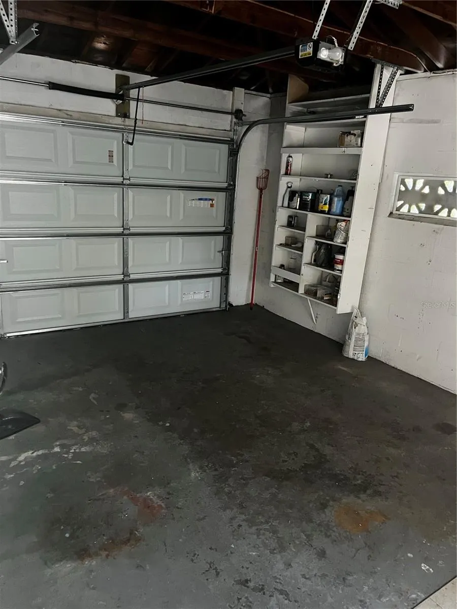 301 N CORONA AVE