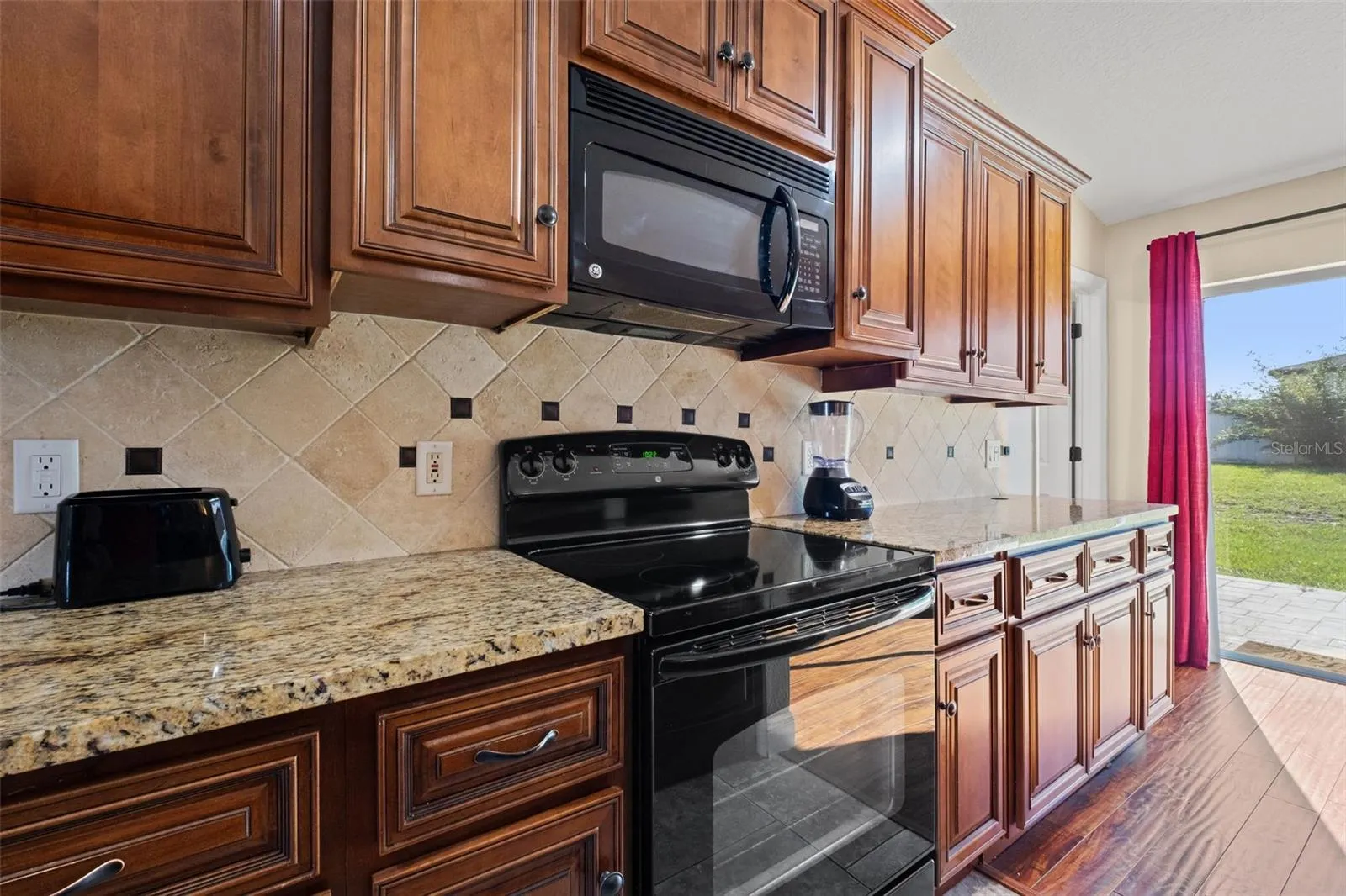 11134 MAYFLOWER RD