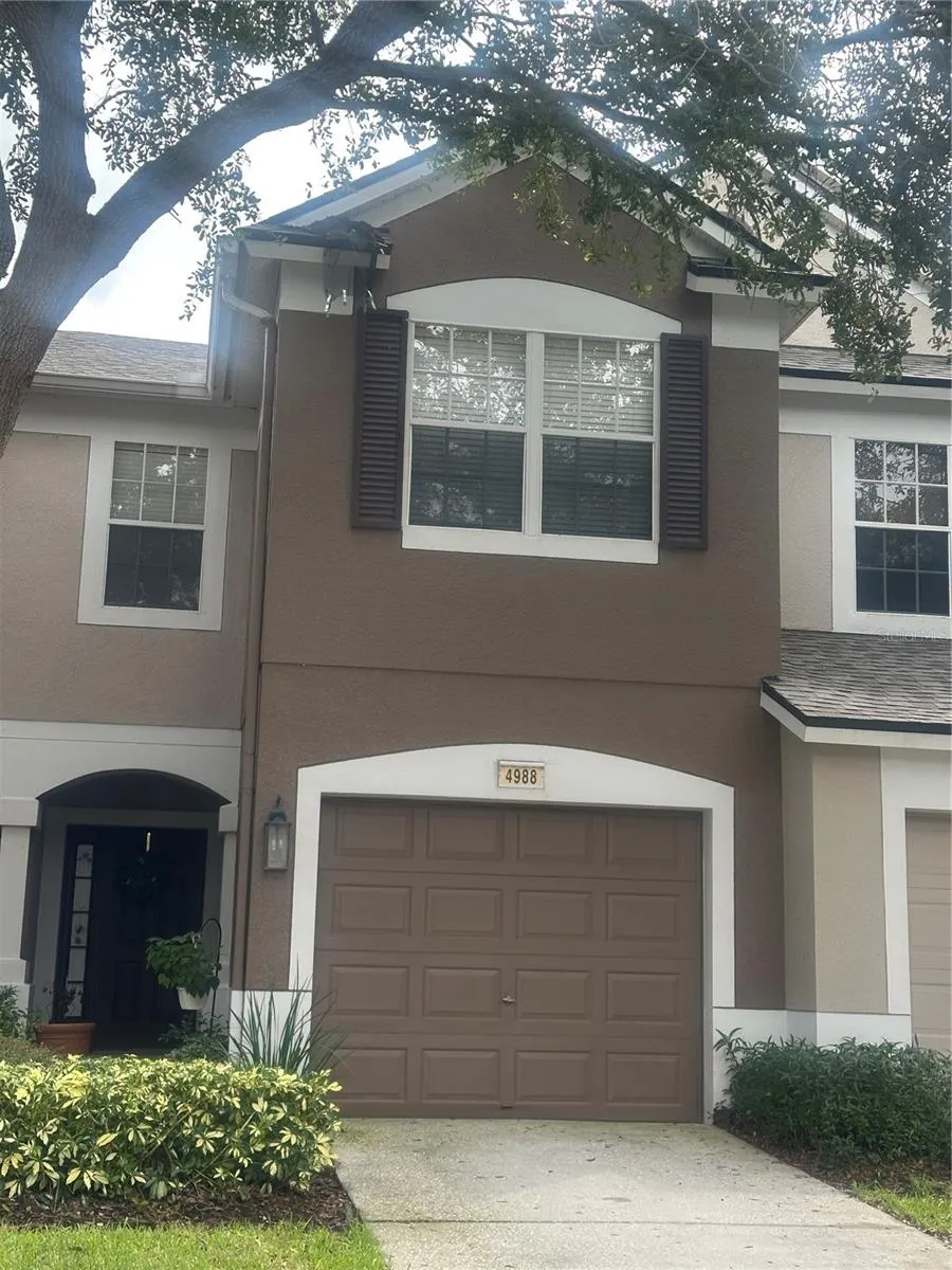 4988 POND RIDGE DR