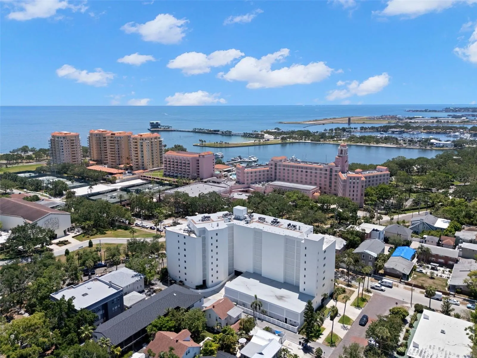 700 BEACH DR NE #803 #803