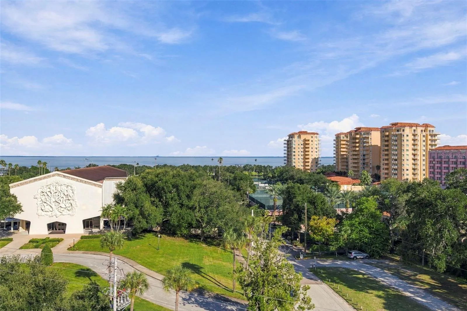 700 BEACH DR NE #803 #803
