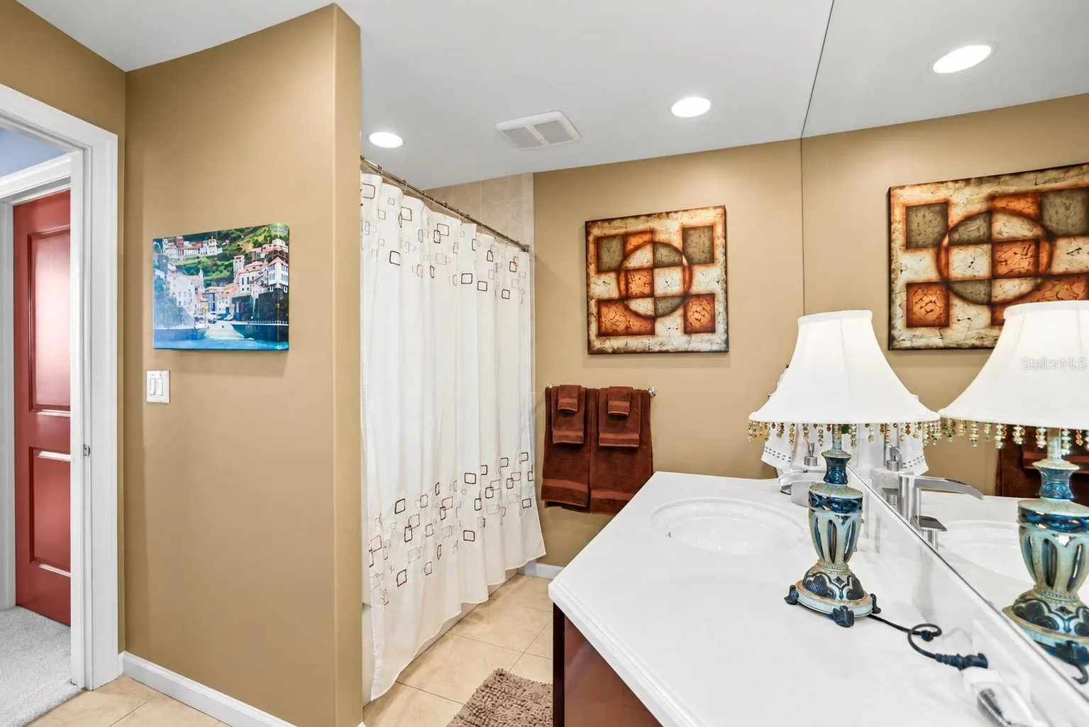 5823 BOWEN DANIEL DR #704 #704