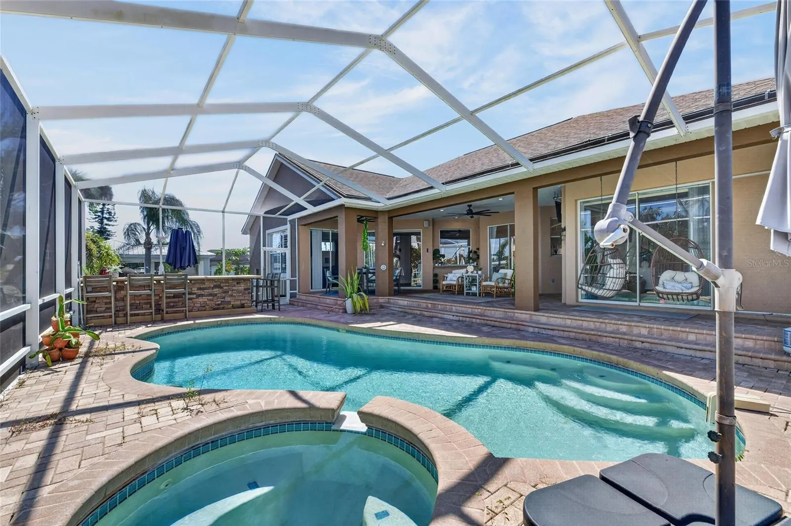 761 KINGSTON CT