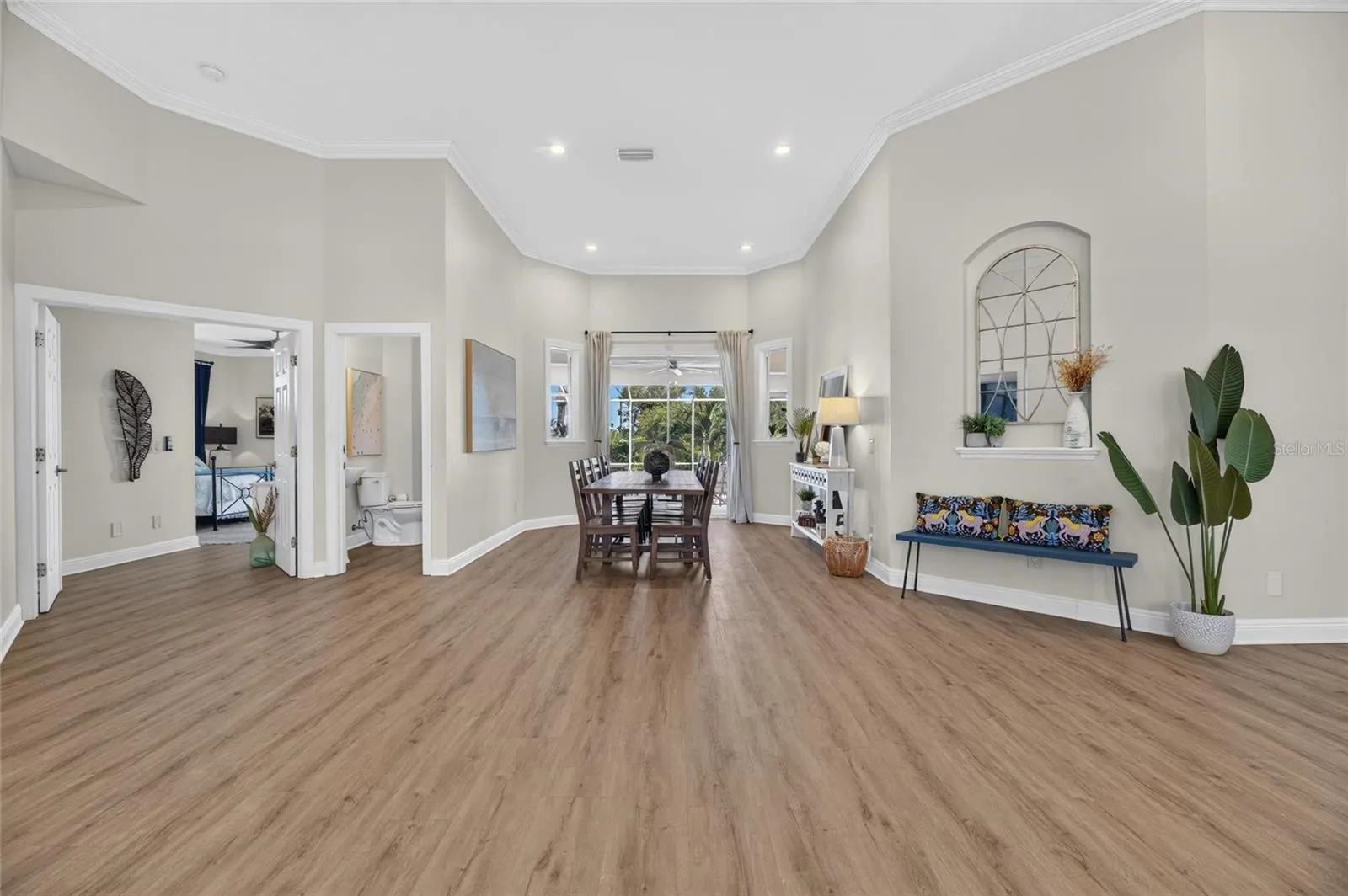 761 KINGSTON CT