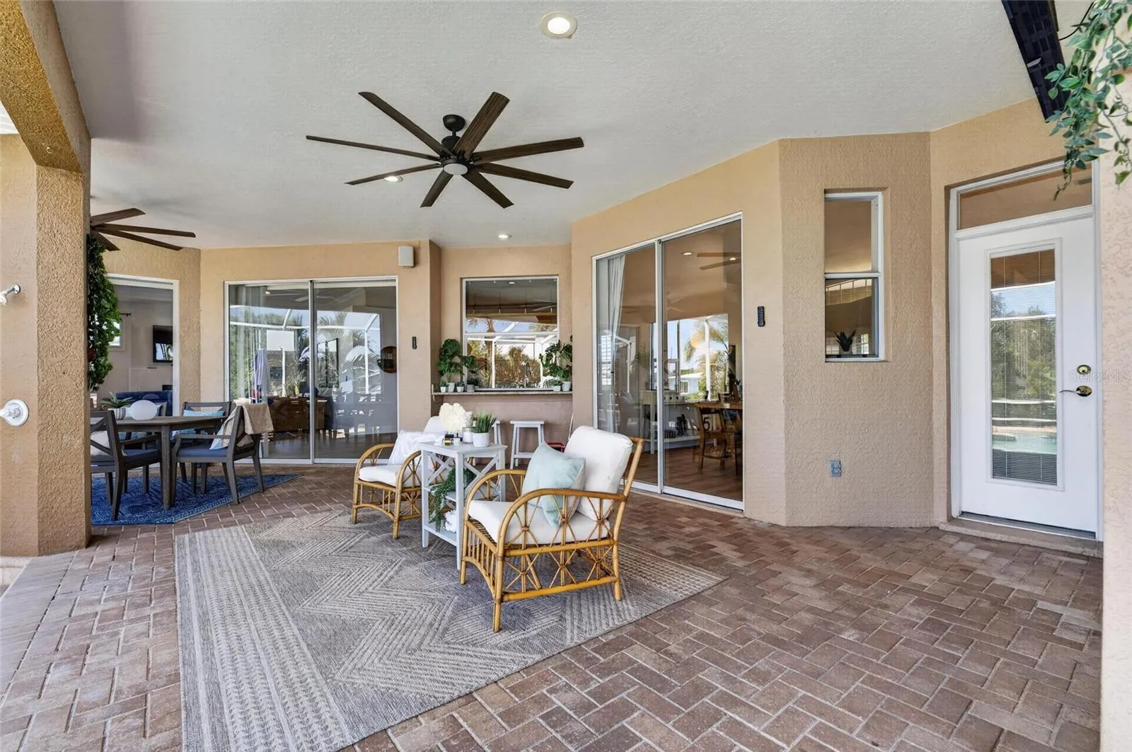 761 KINGSTON CT