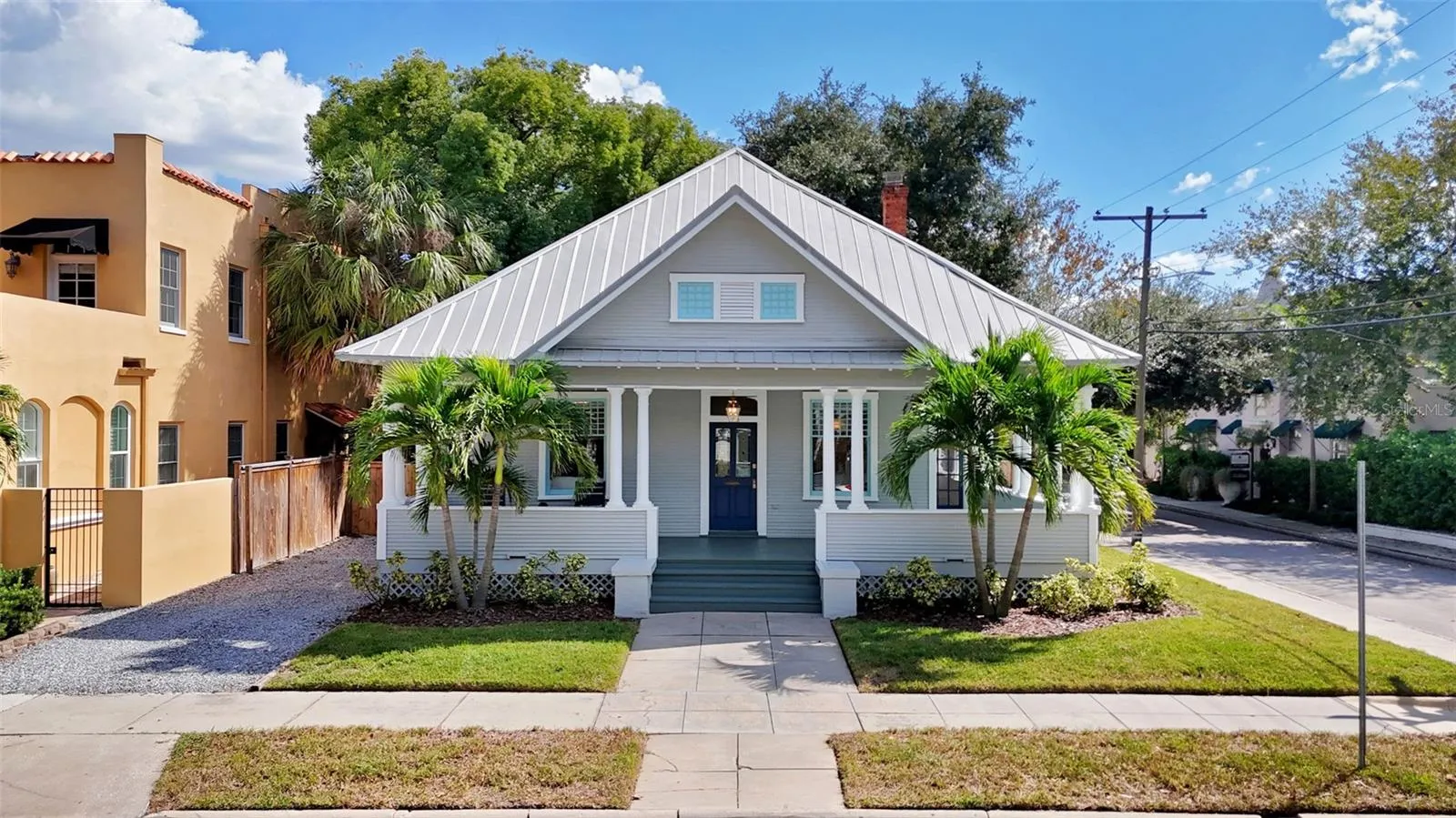 1918 W DEKLE AVE