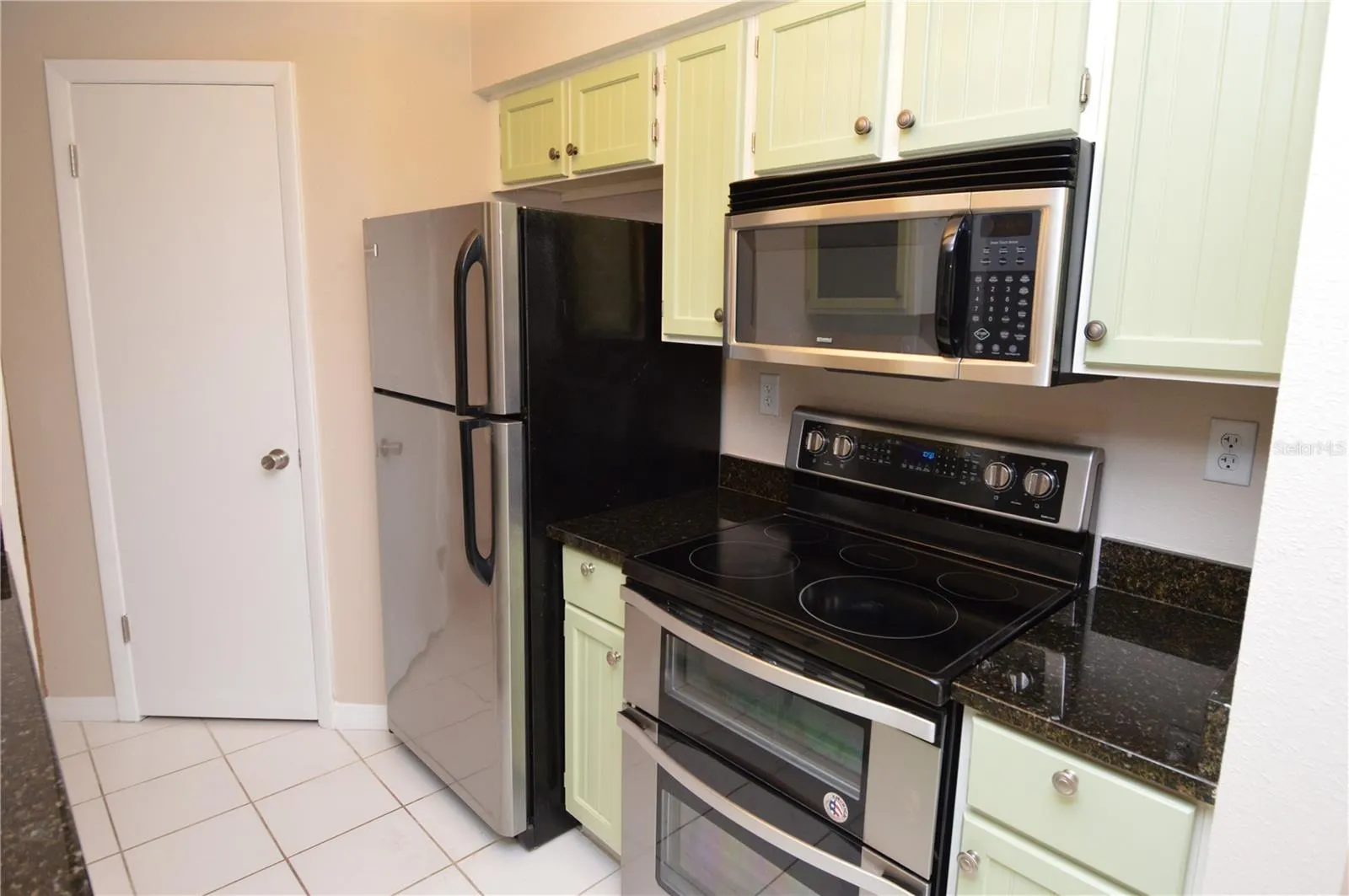 8647 MALLARD RESERVE DR #203 #203