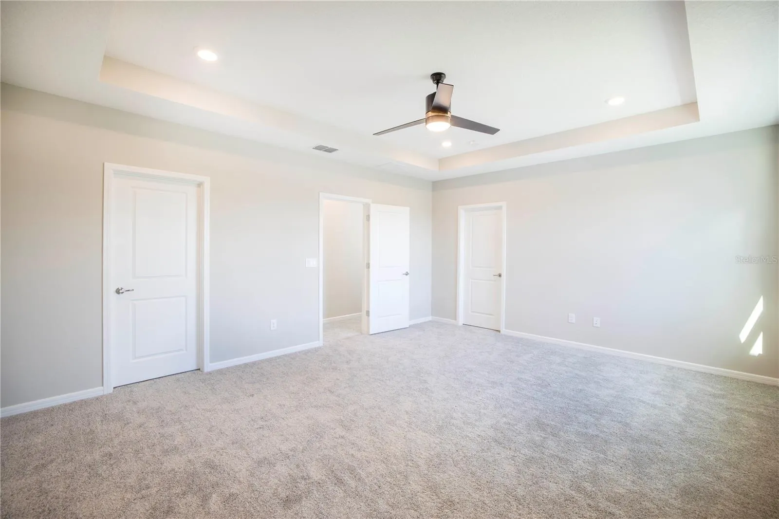 11261 BEACH WALK WAY NE