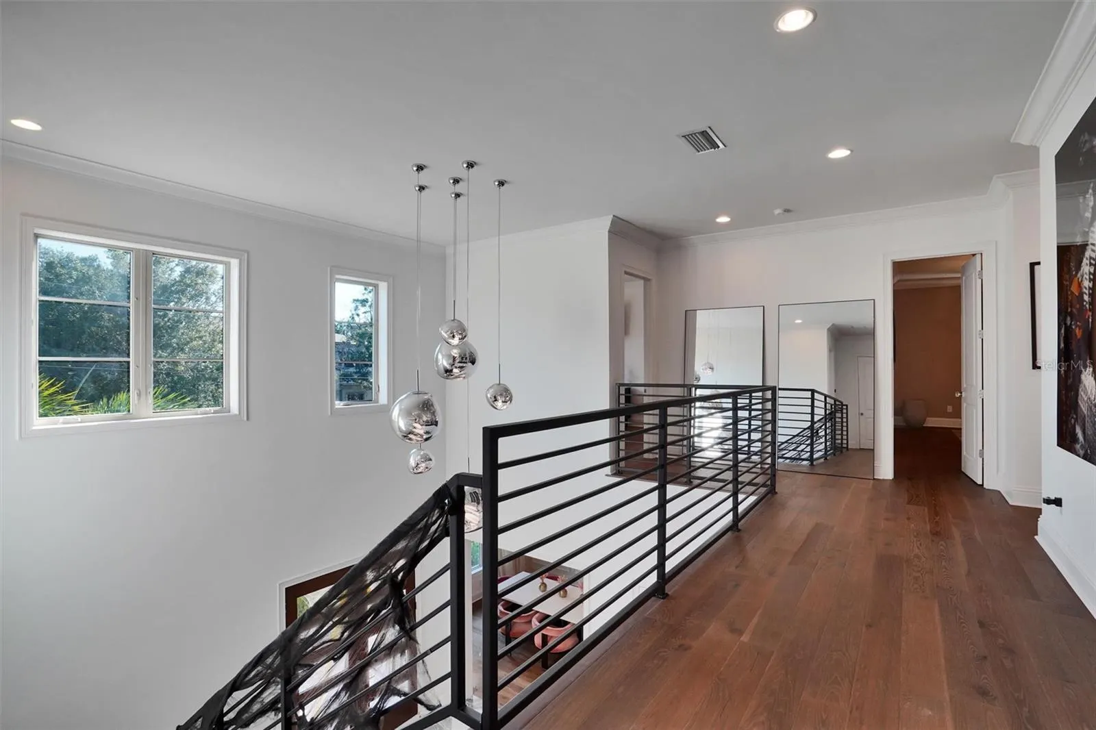 4807 W LONGFELLOW AVE