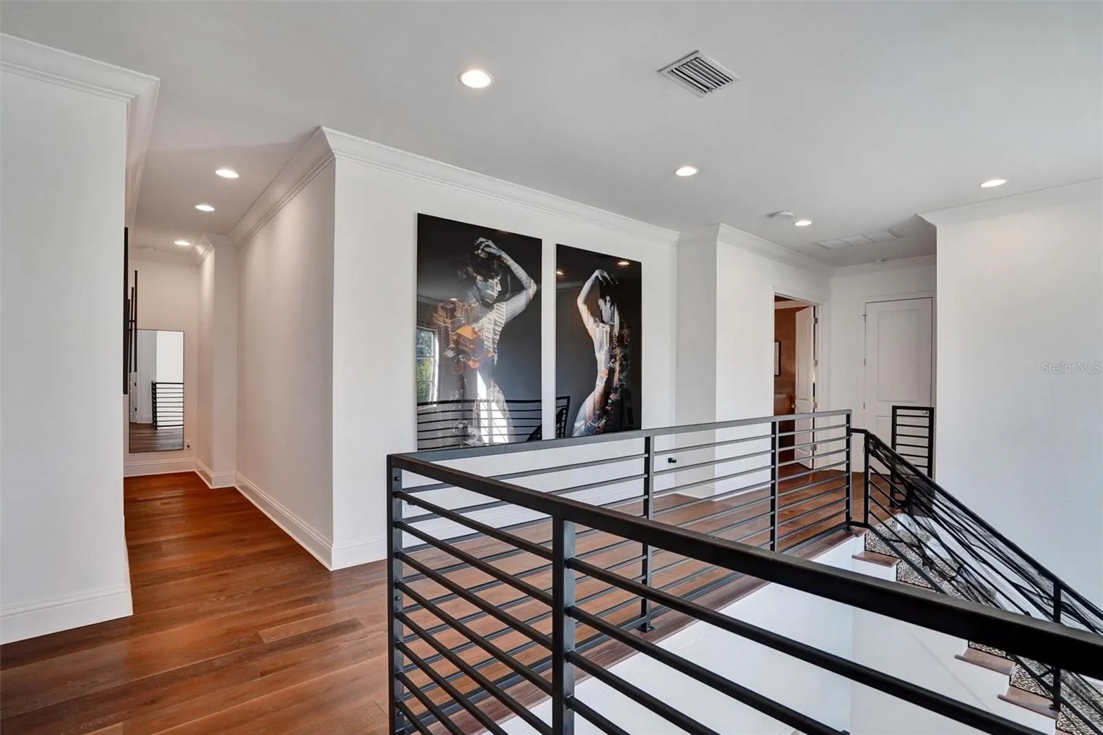 4807 W LONGFELLOW AVE