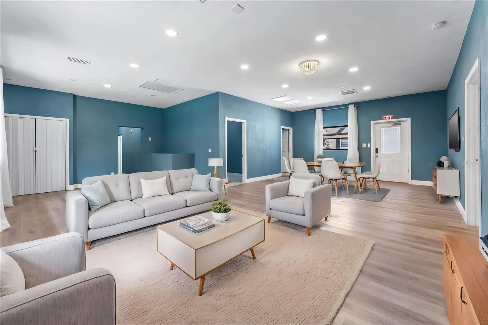 13042 TARPON SPRINGS RD