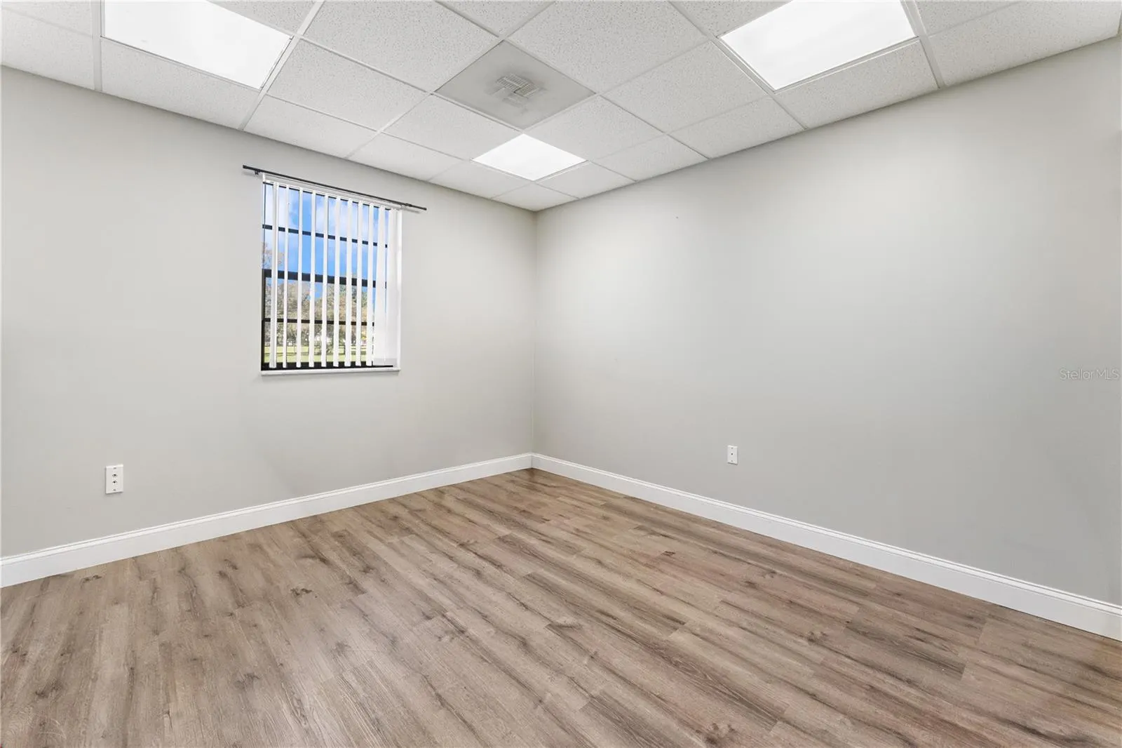 13042 TARPON SPRINGS RD