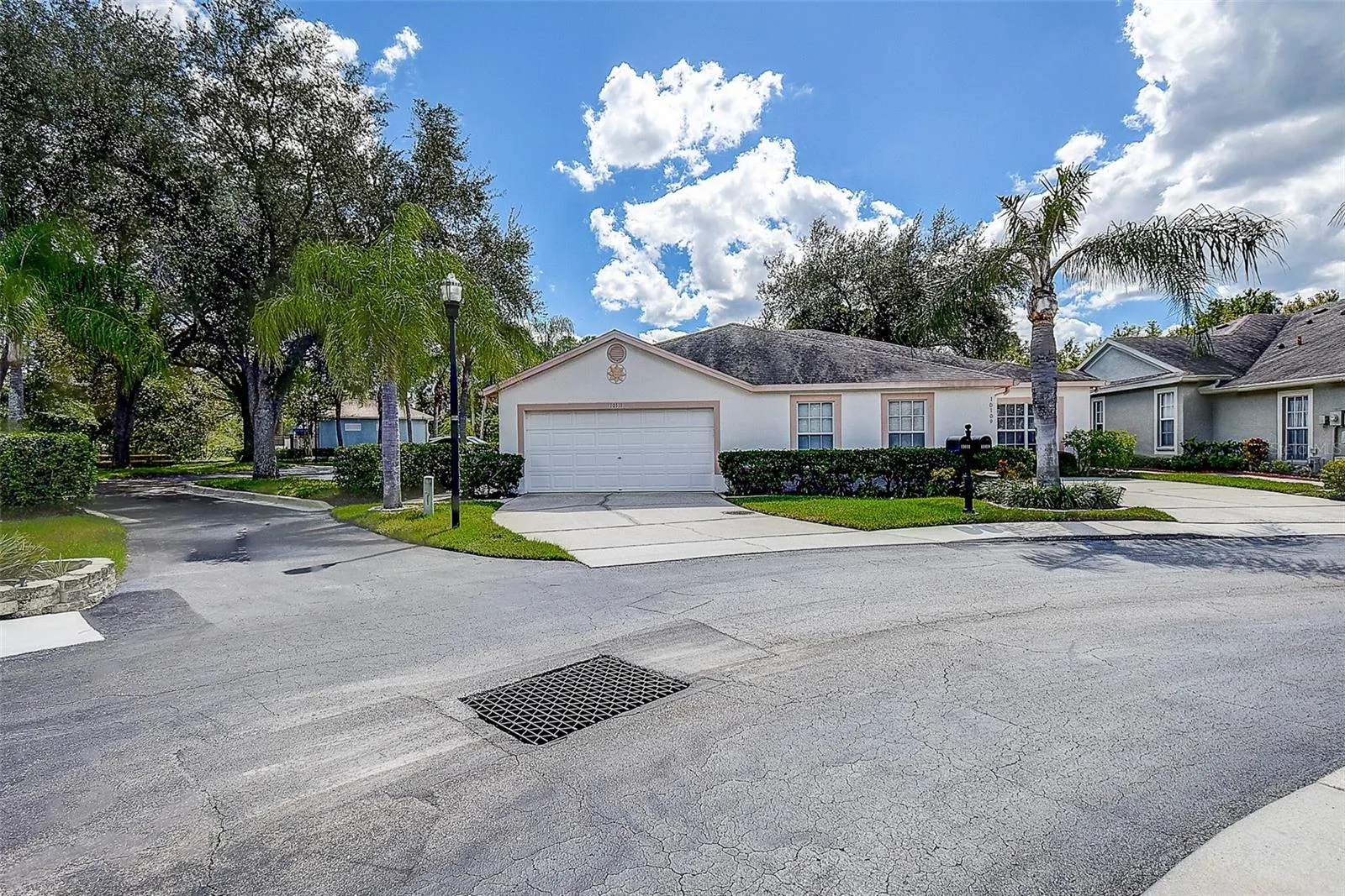 10109 MOWRY LN