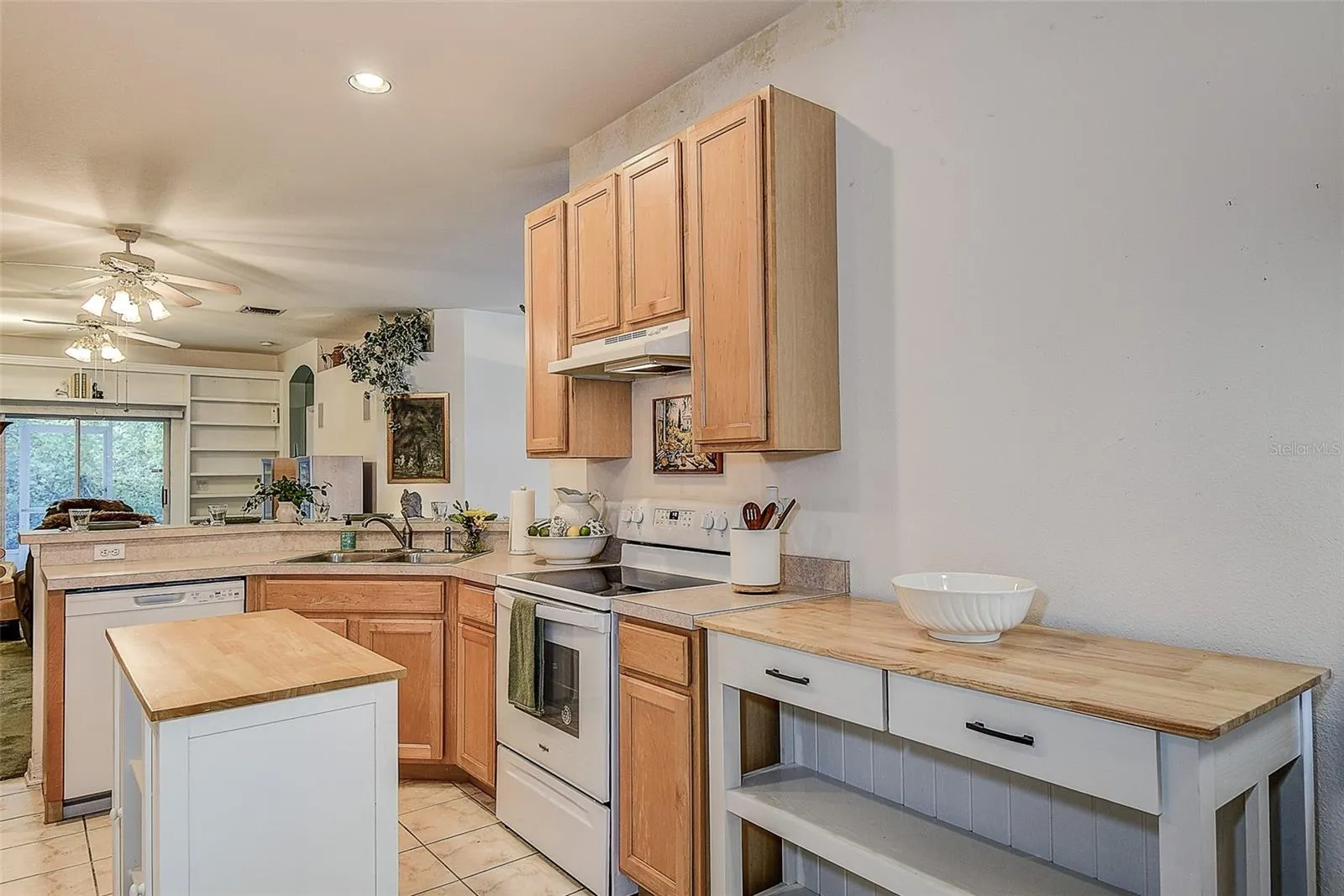 10109 MOWRY LN