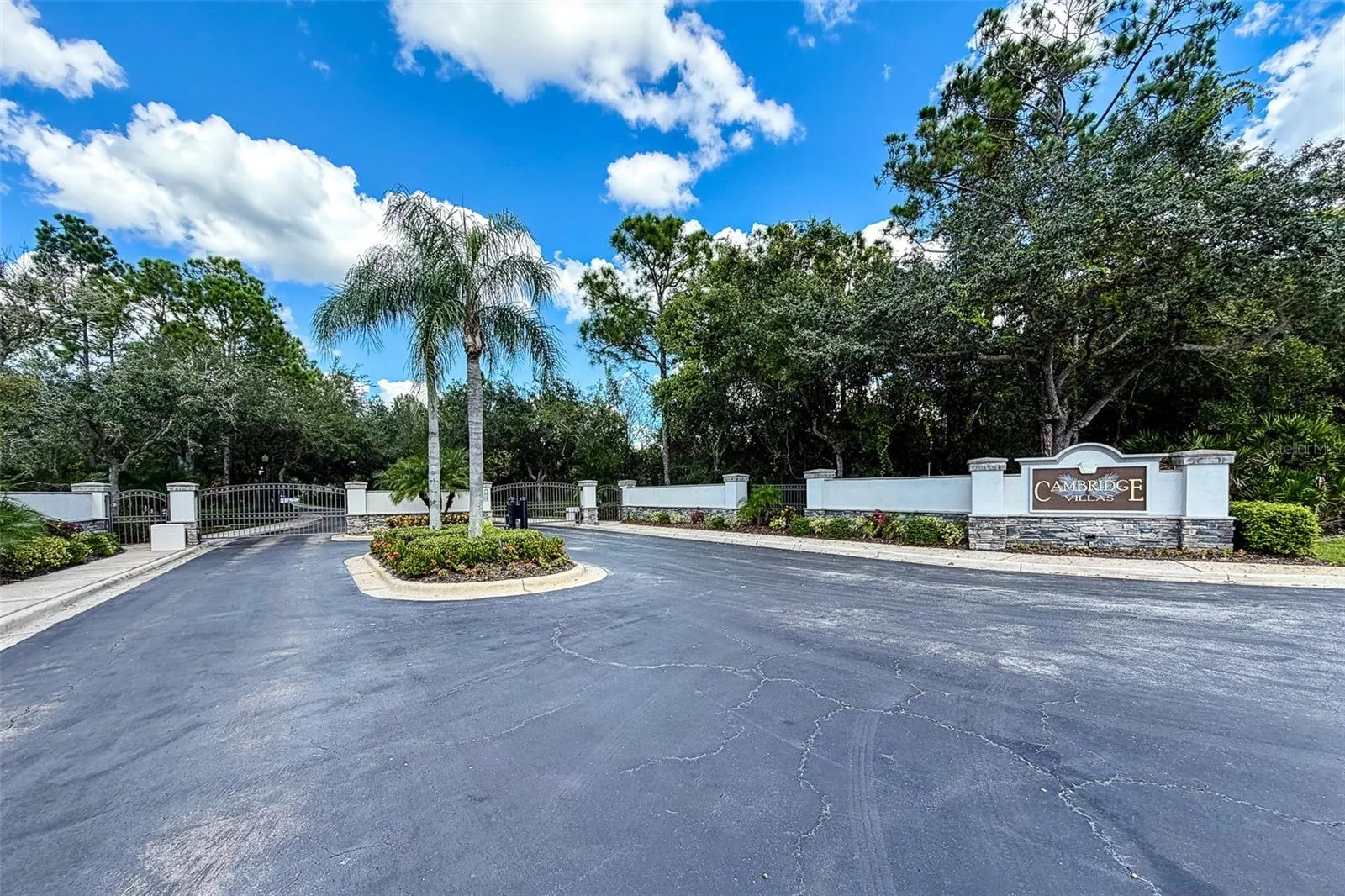 10109 MOWRY LN