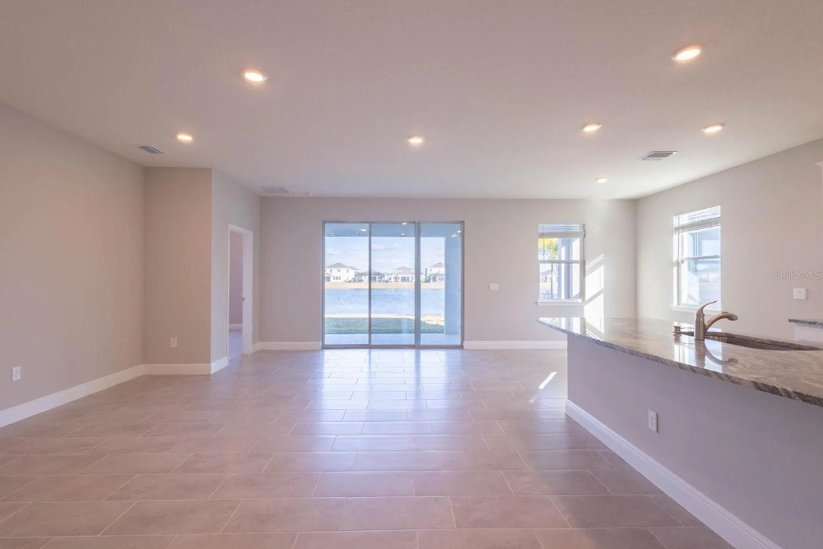 345 MANGROVE MANOR DR