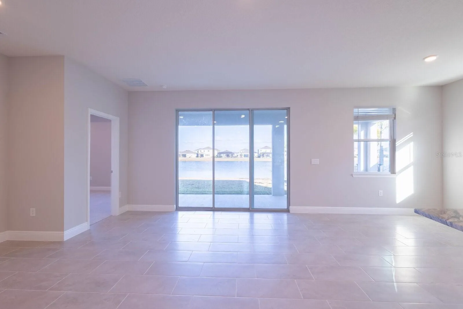 345 MANGROVE MANOR DR