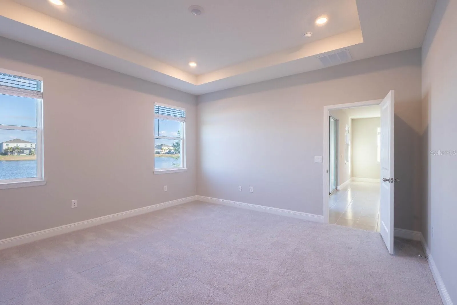 345 MANGROVE MANOR DR