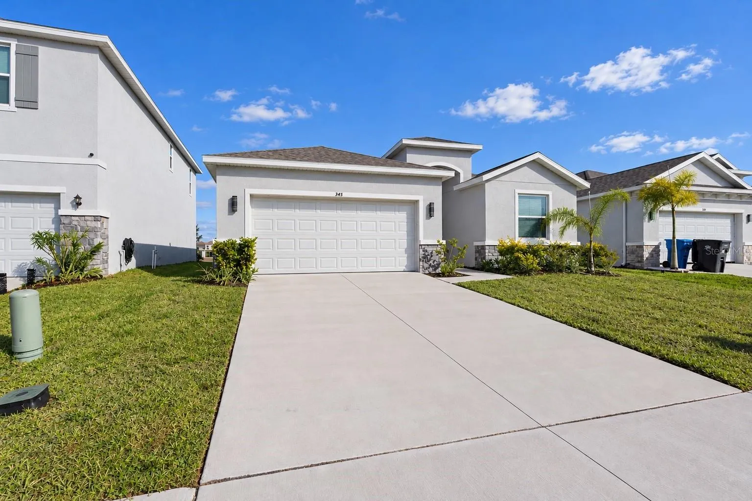 345 MANGROVE MANOR DR