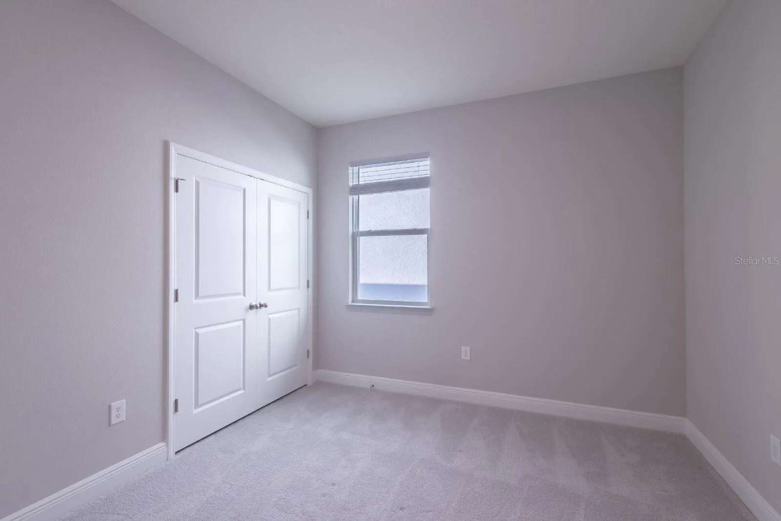 345 MANGROVE MANOR DR