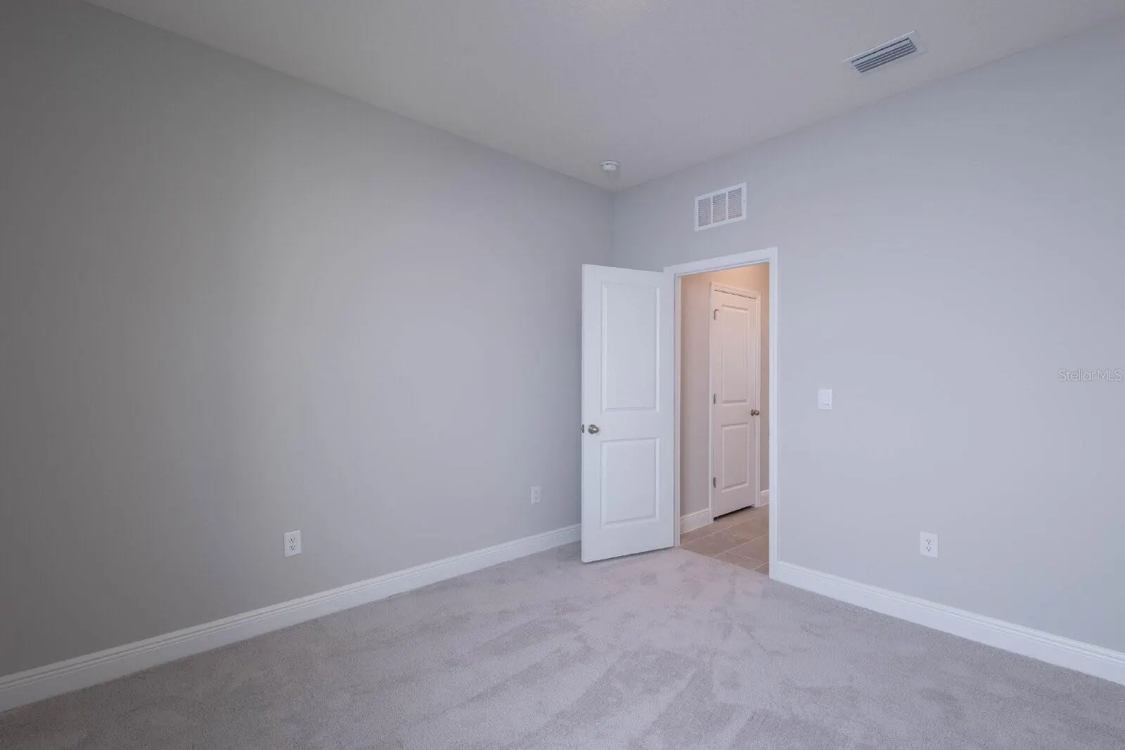 345 MANGROVE MANOR DR