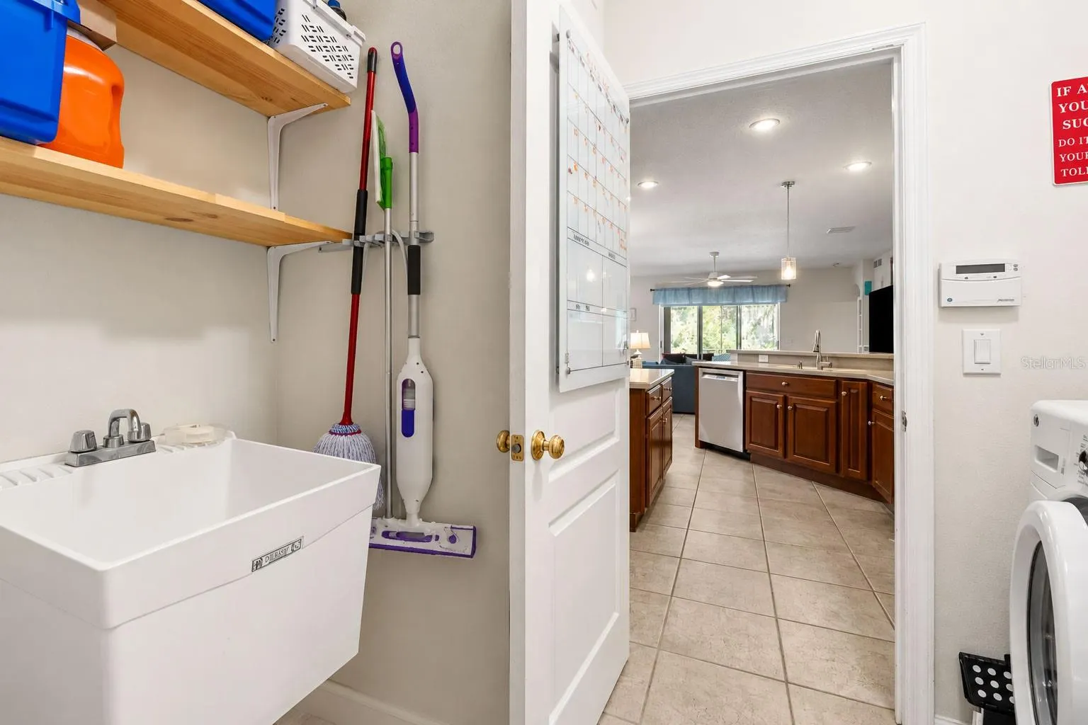 8121 BRINEGAR CIR