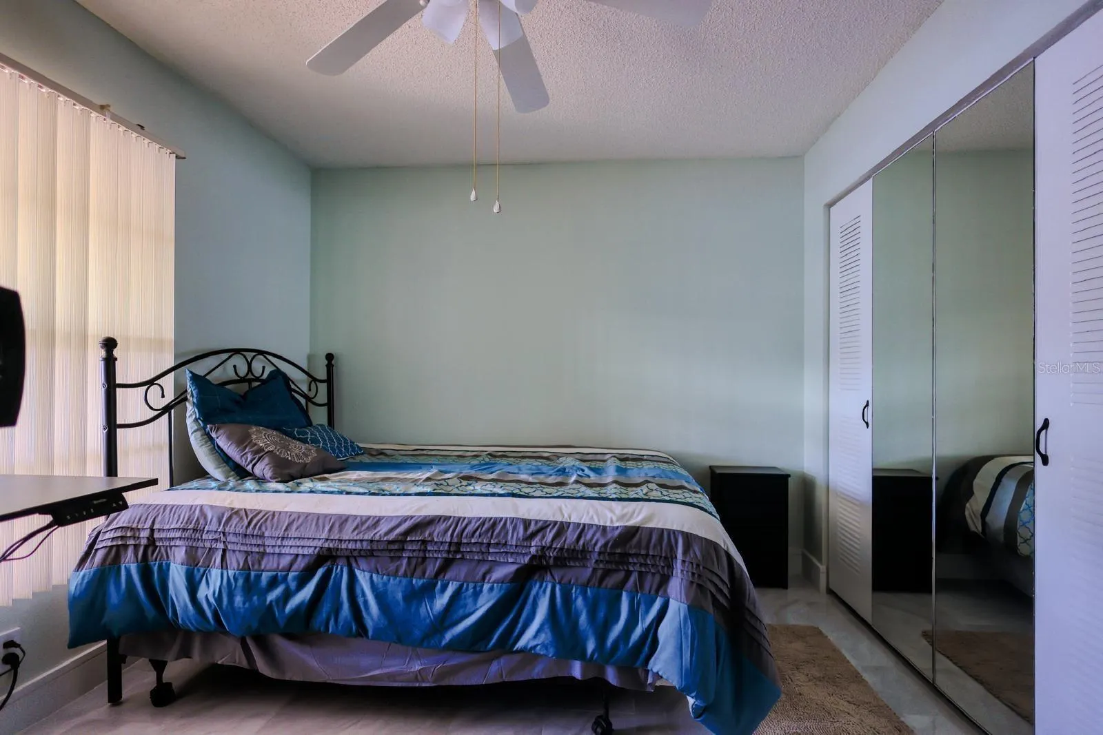 4004 HIGHLAND AVE W