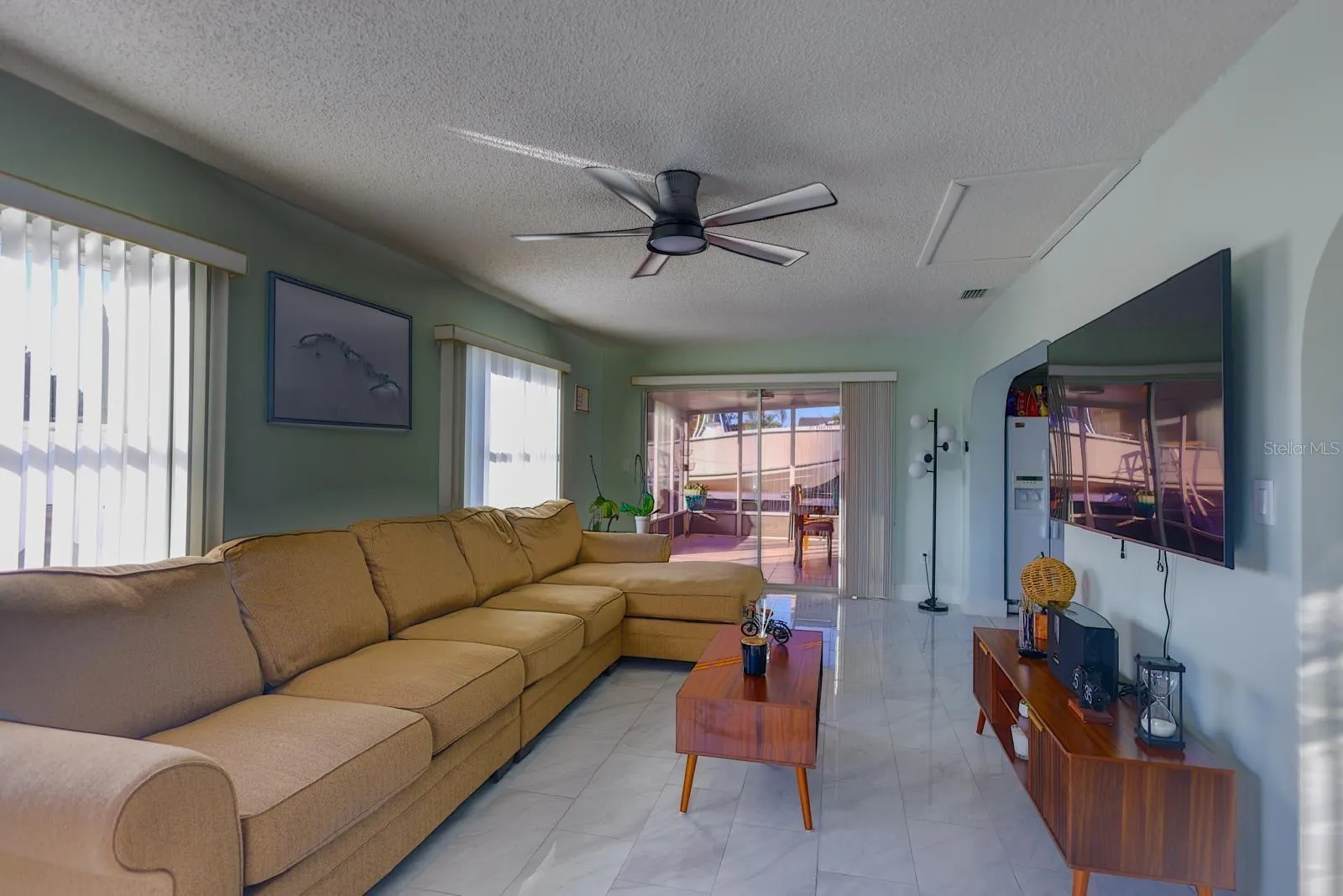 4004 HIGHLAND AVE W