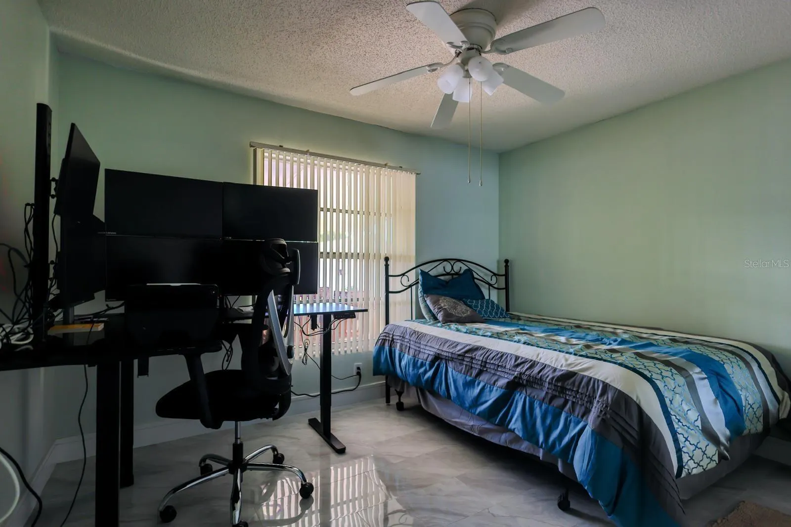 4004 HIGHLAND AVE W