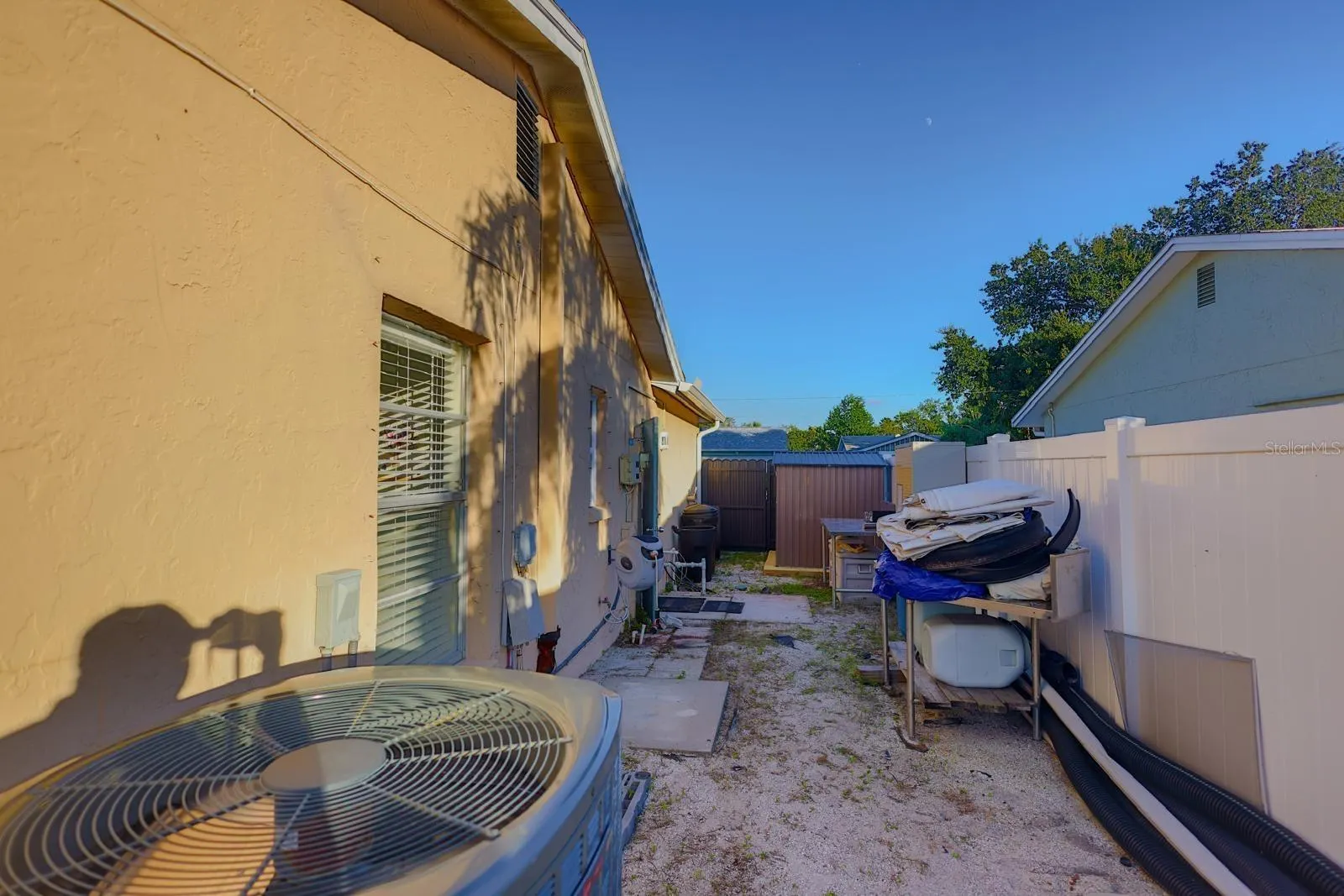 4004 HIGHLAND AVE W