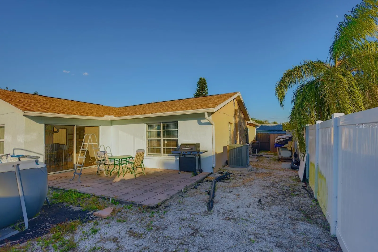 4004 HIGHLAND AVE W