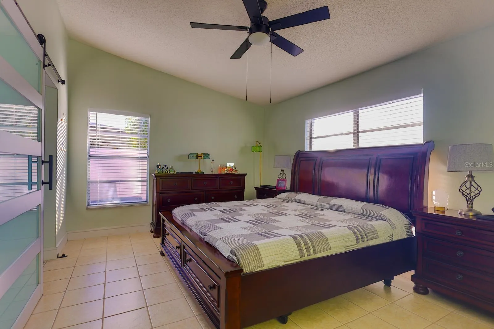 4004 HIGHLAND AVE W