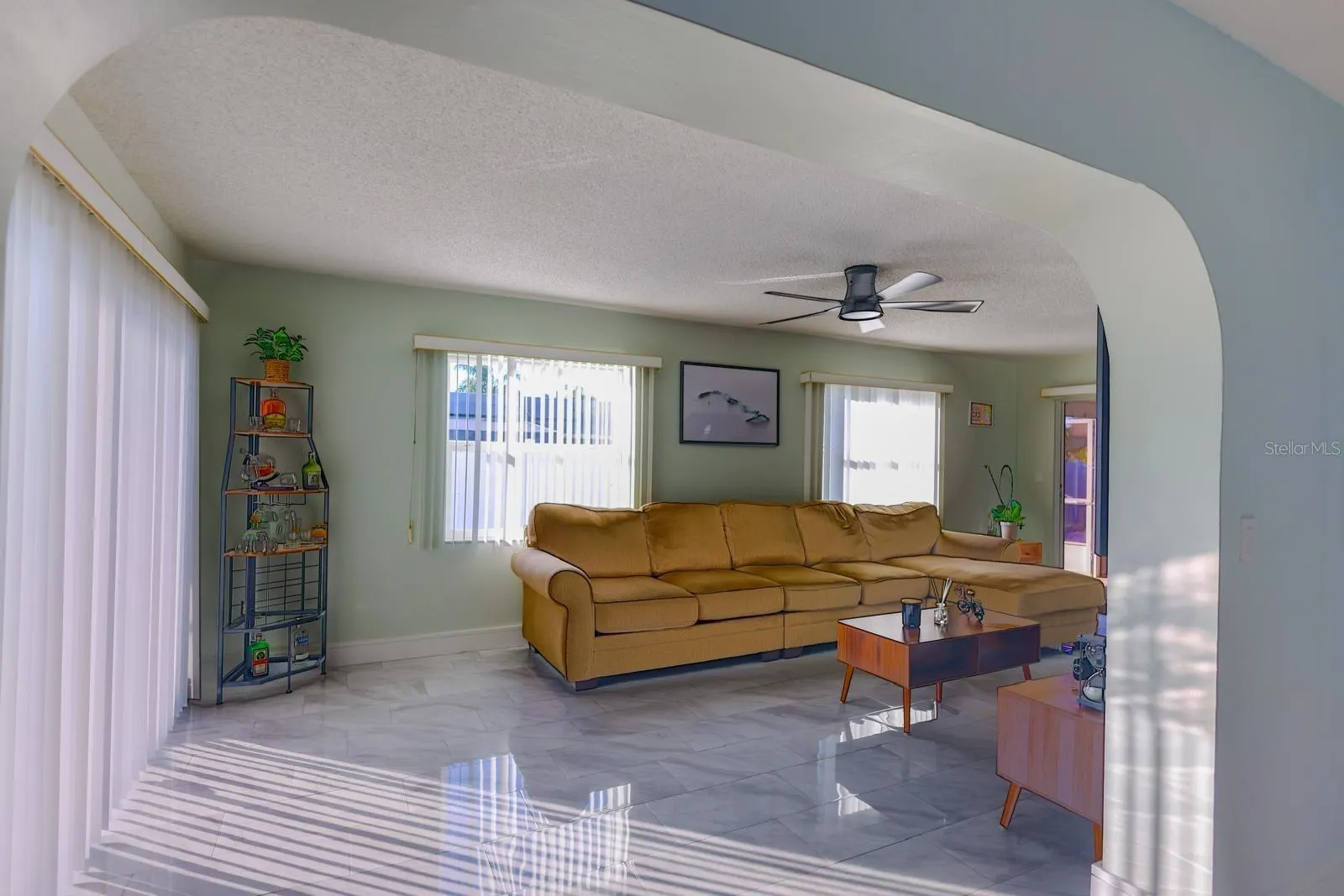 4004 HIGHLAND AVE W
