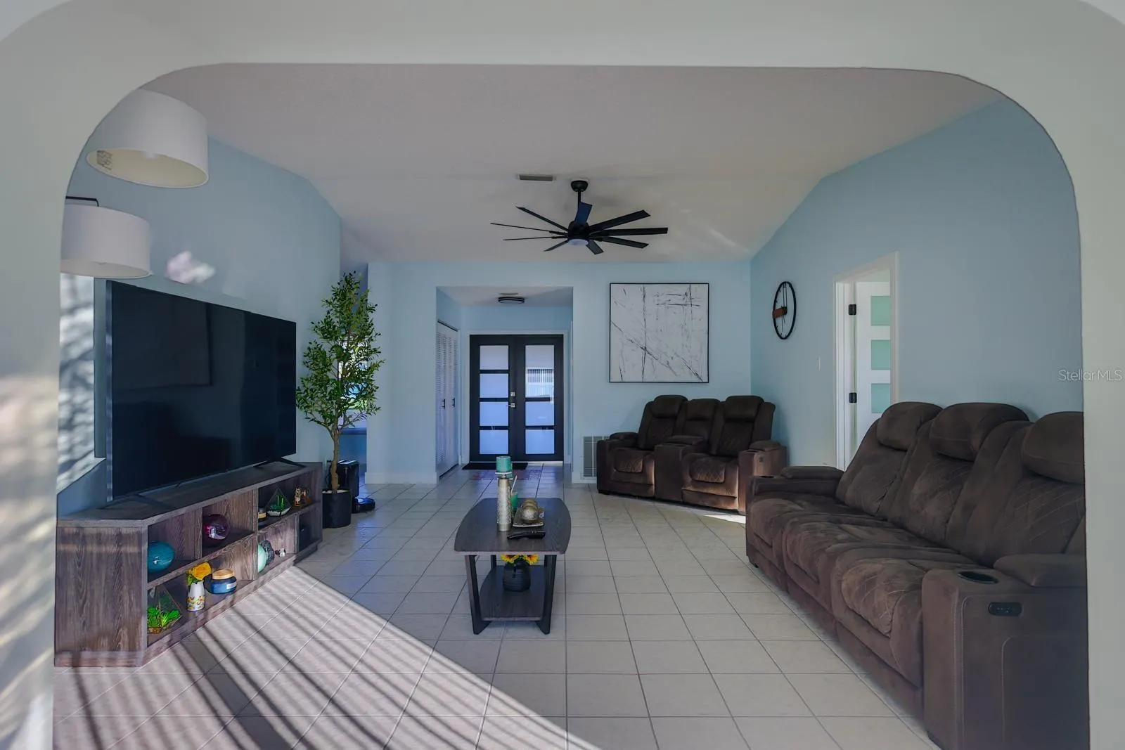 4004 HIGHLAND AVE W