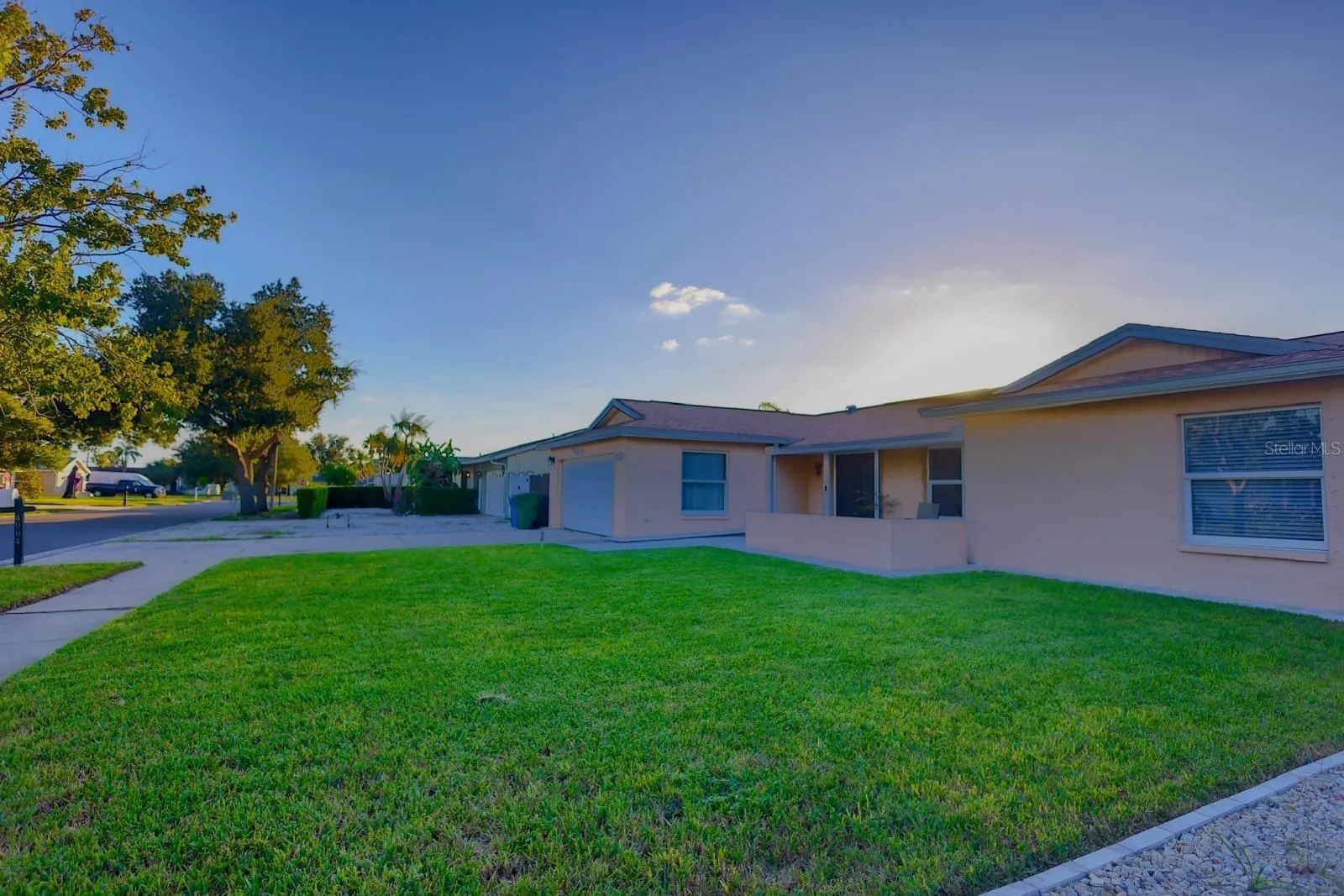 4004 HIGHLAND AVE W