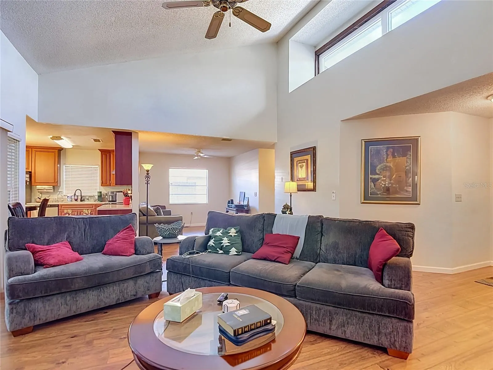 620 STILLVIEW CIR
