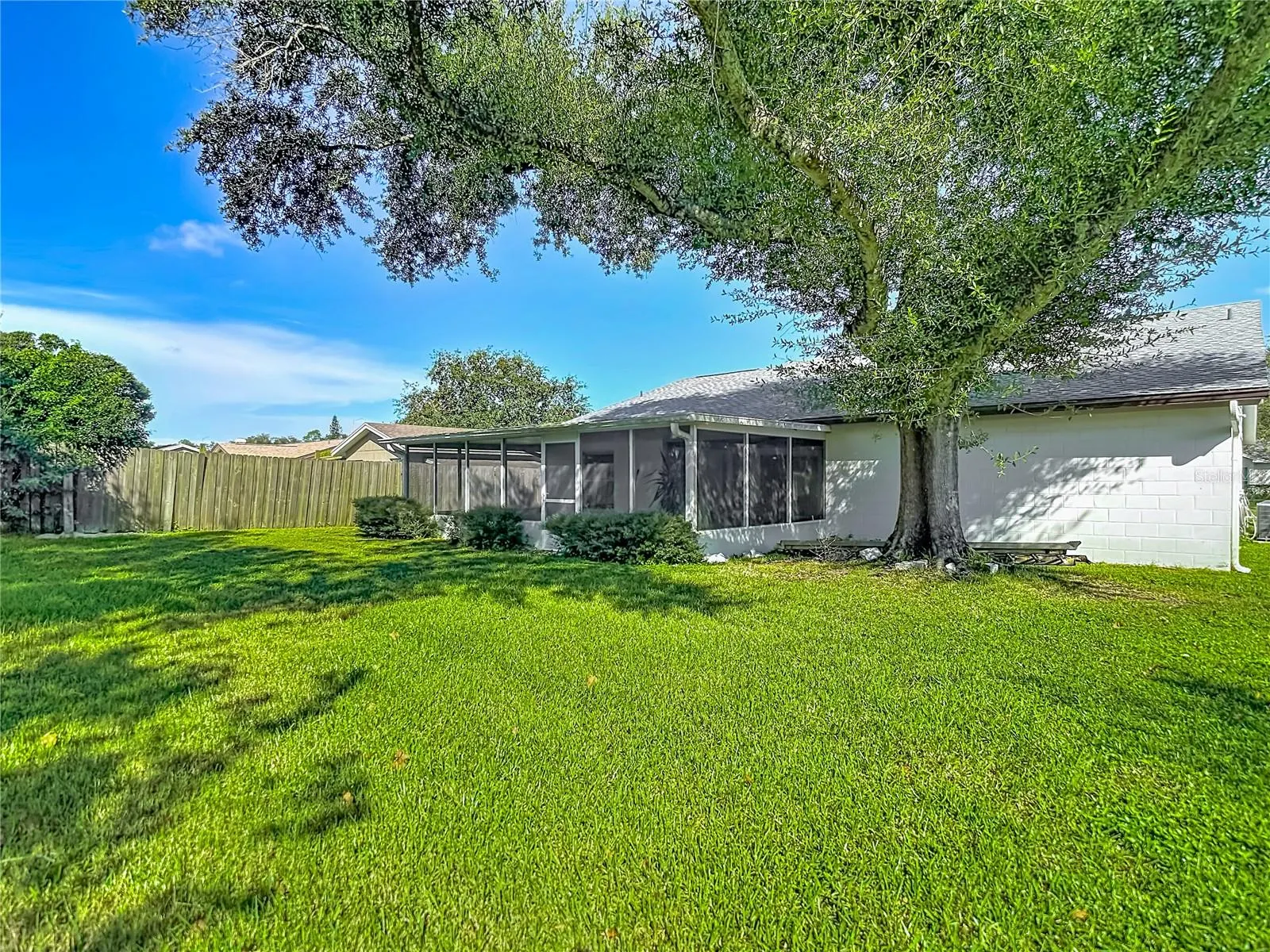 620 STILLVIEW CIR