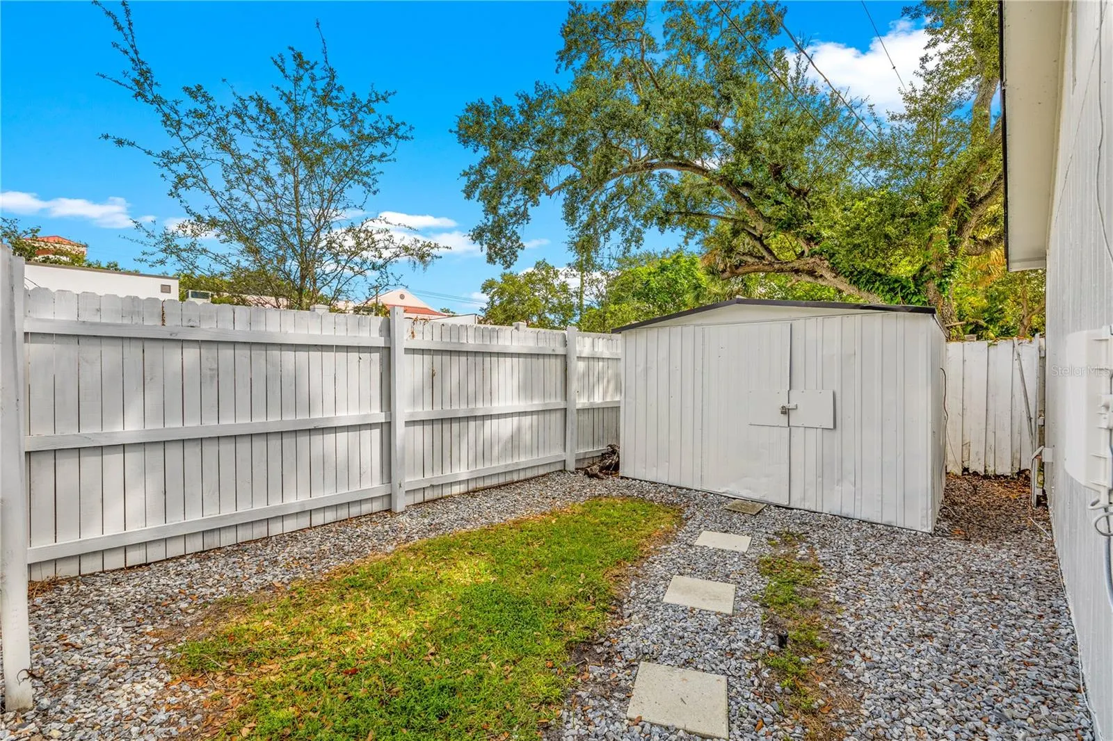3123 W MARLIN AVE