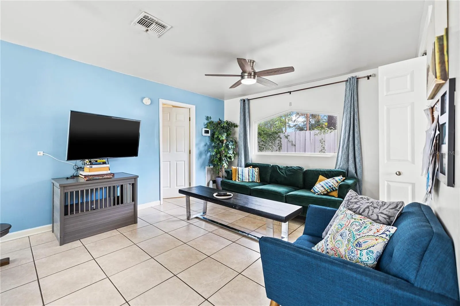 3123 W MARLIN AVE