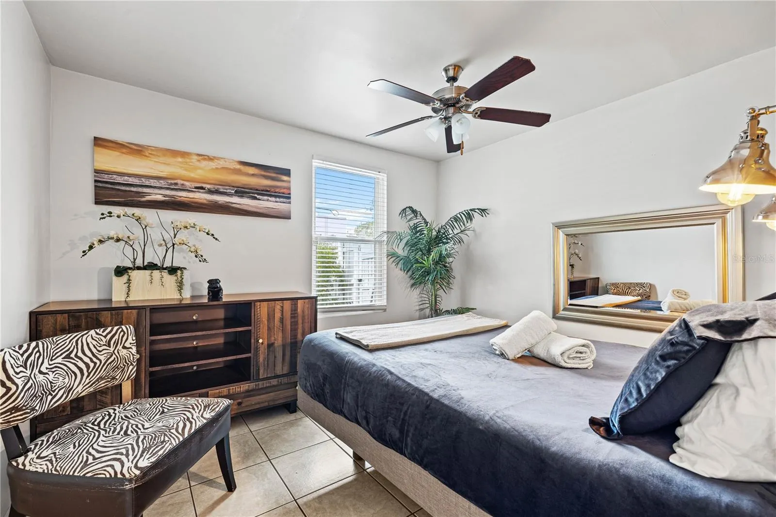 3123 W MARLIN AVE