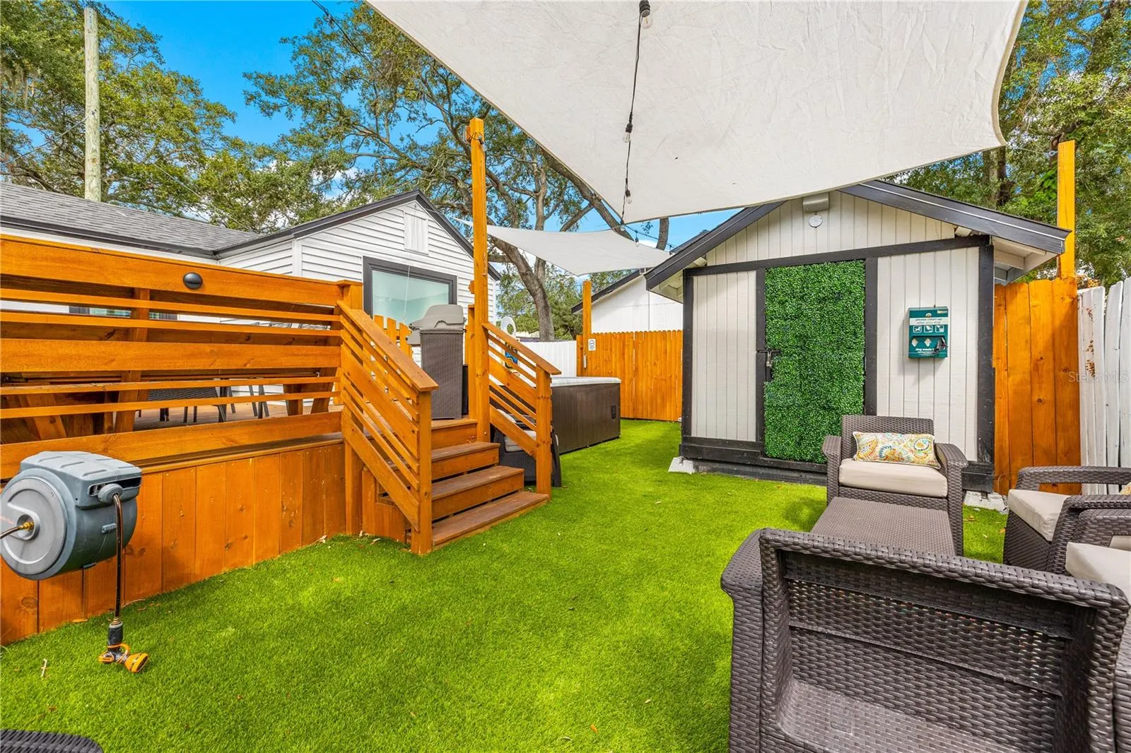 3123 W MARLIN AVE