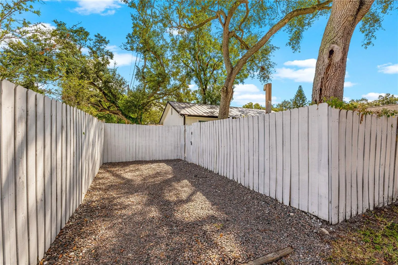 3123 W MARLIN AVE