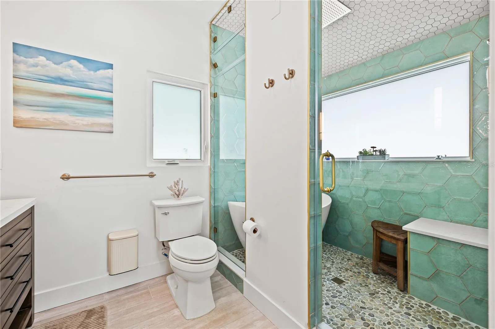 3123 W MARLIN AVE